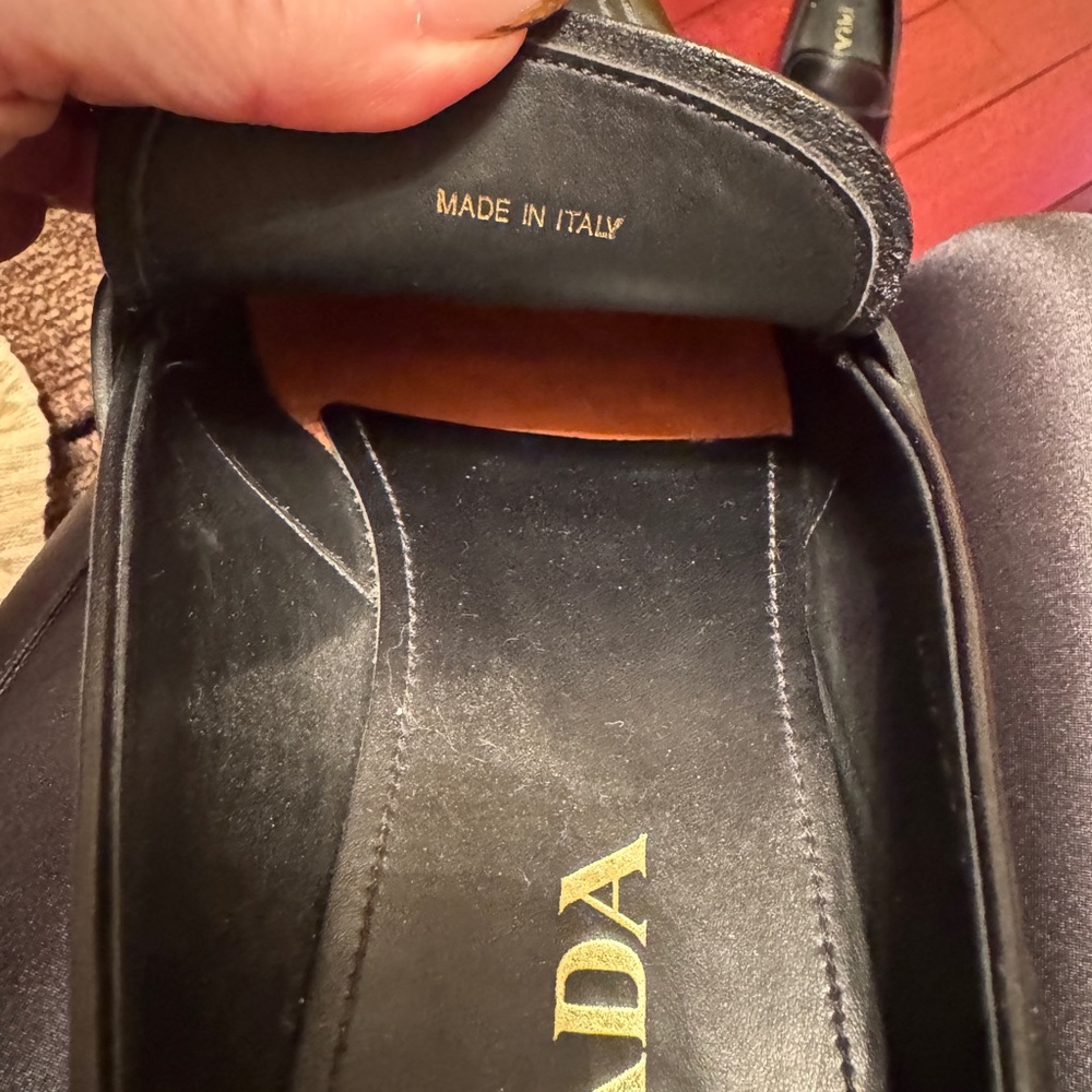 Prada Men's Black Leather Loafers - Picture 4 of 7